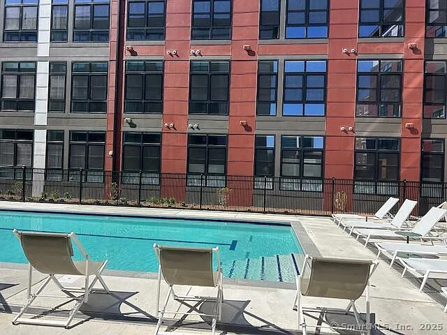 712 Summer St - Photo 6 of 9
