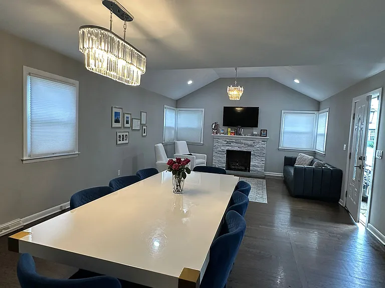 177 Merwin Ave - Photo 5 of 8