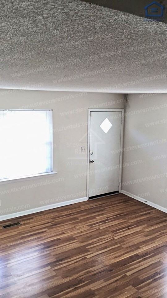 3615 Missionaire Ave - Photo 2 of 14
