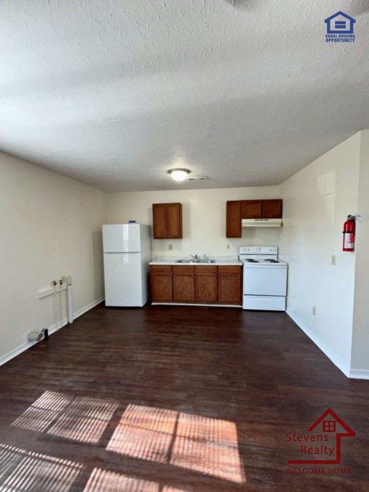 166 Dogwood Pointe Dr #1 - Photo 5 of 10