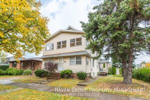 featured image of 19211 Shawnee Ave #UP