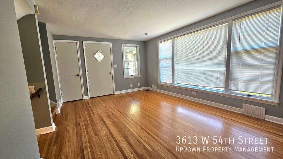 3613 W 54th St - Photo 7 of 12
