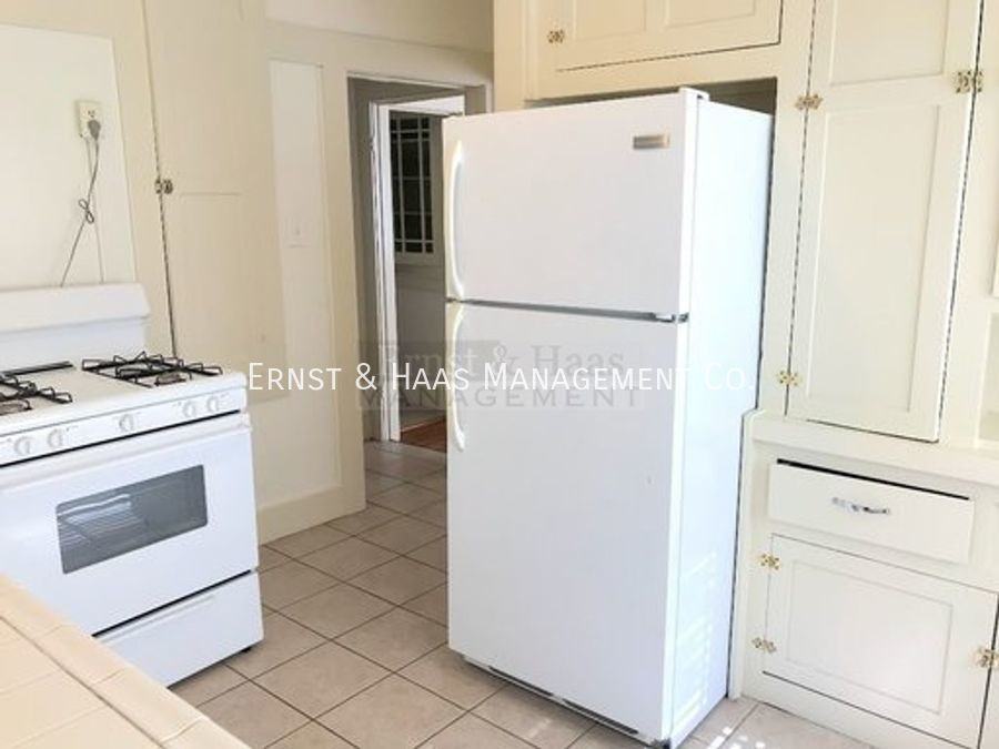 281 Molino Ave - Photo 5 of 9
