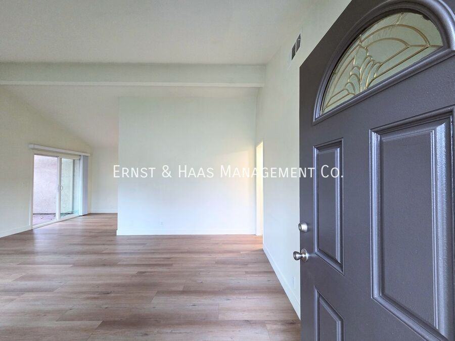 12512 Cuesta Dr - Photo 2 of 18