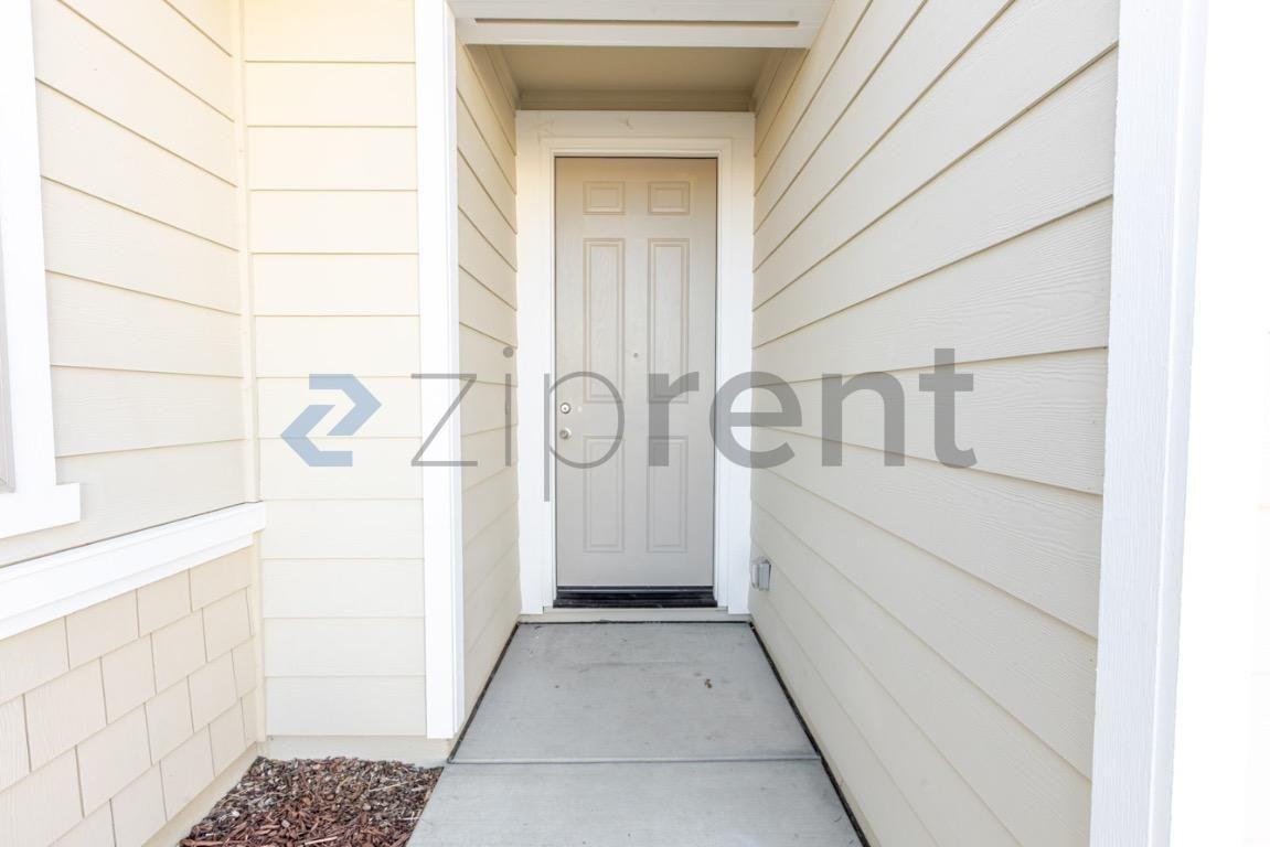 5673 Cobbler Ln - Photo 4 of 30