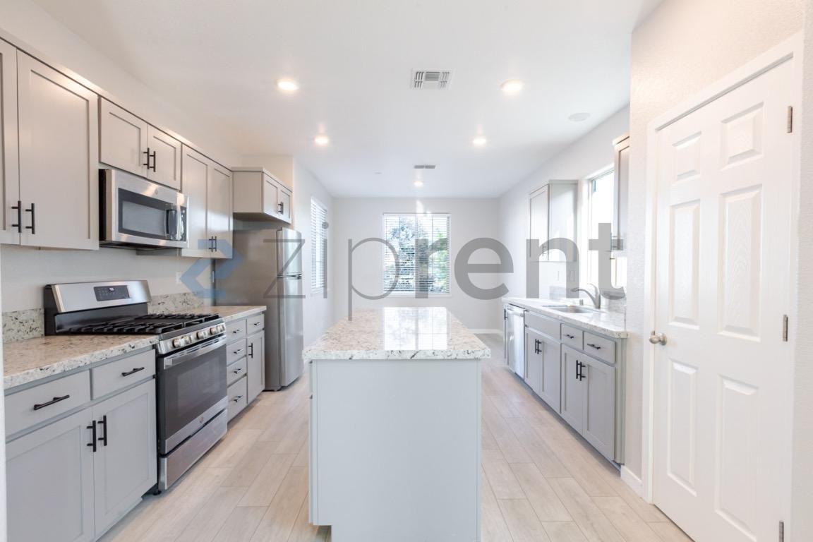 5673 Cobbler Ln - Photo 7 of 30