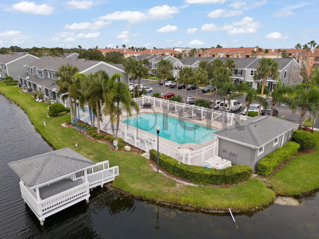 211 Countryside Key Blvd - Photo 2 of 32