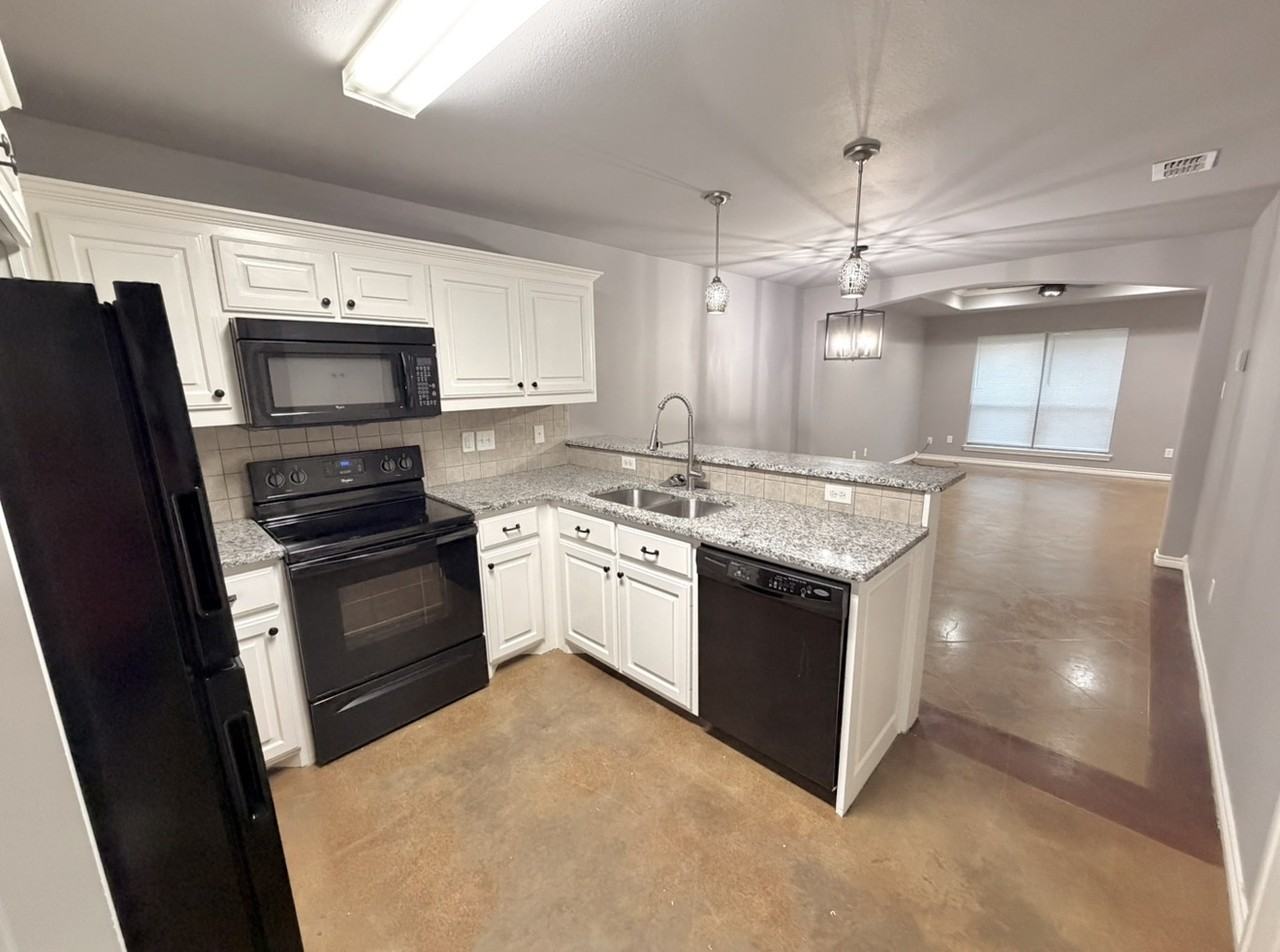 271 Lawrence Rd #A - Photo 3 of 16