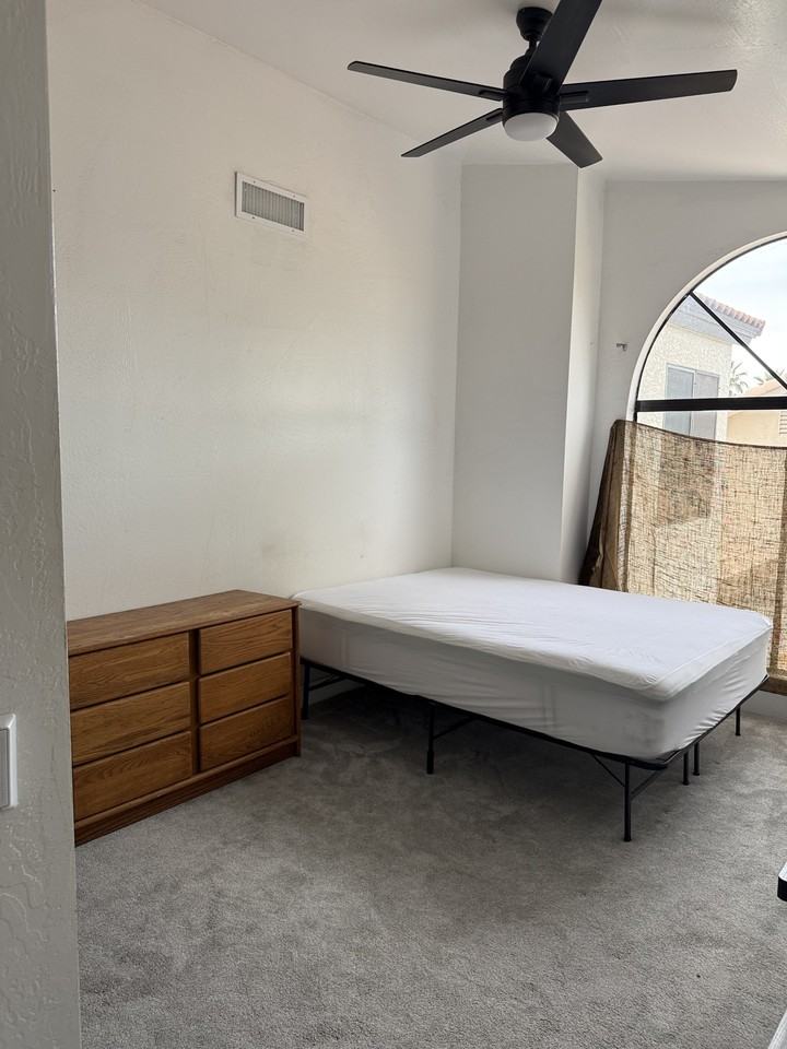 401 S Jay St #NA - Photo 2 of 10