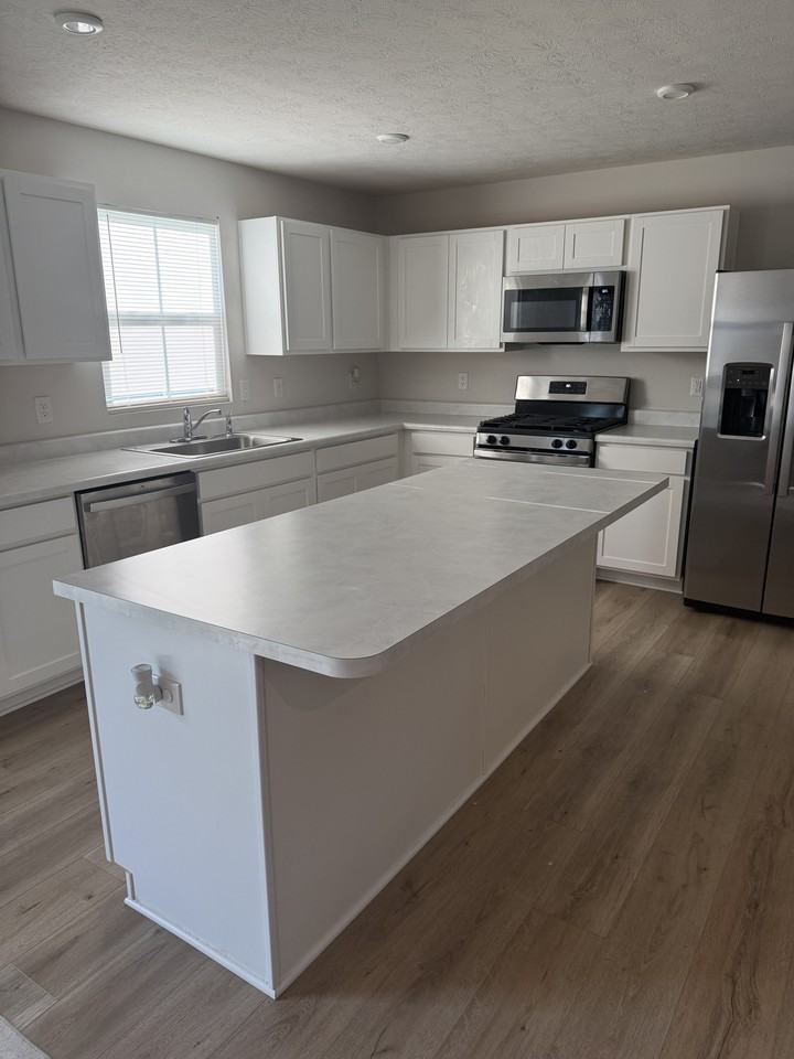 1730 Cascades Dr #NA - Photo 3 of 30