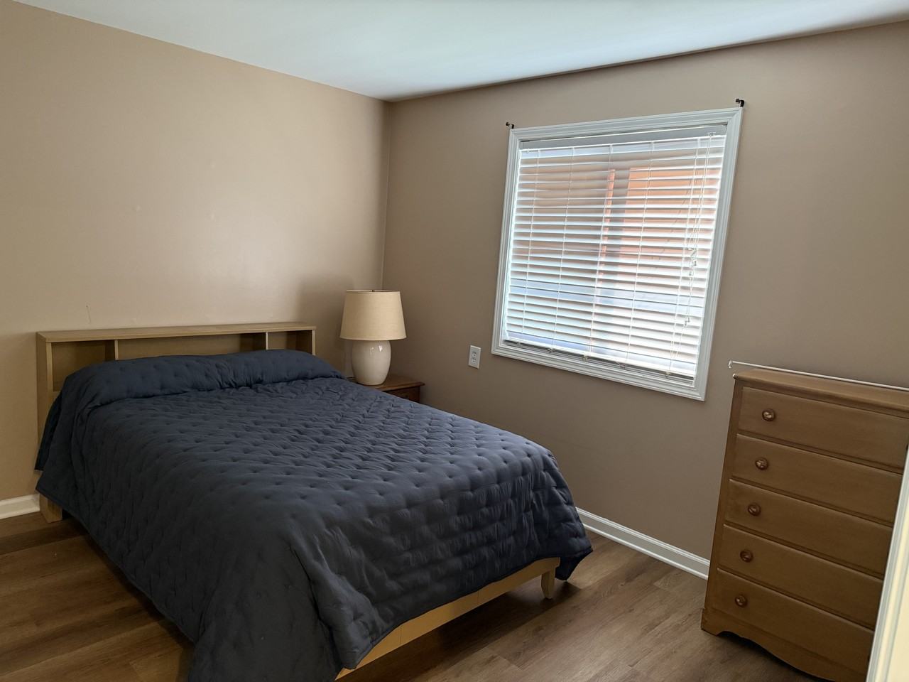 521 Meadowview Dr #C103 - Photo 6 of 11