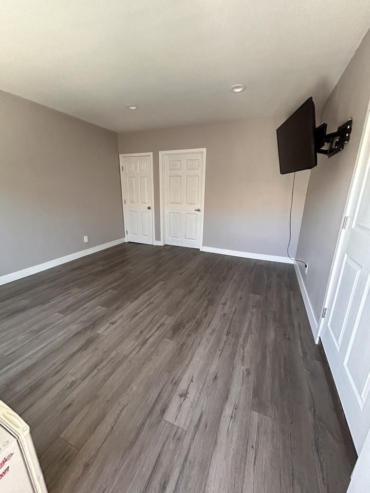 5645 Fostoria St #5645STUDIO - Photo 4 of 10
