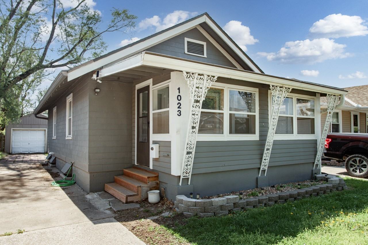 1023 E 22nd Ave #NA - Photo 2 of 20