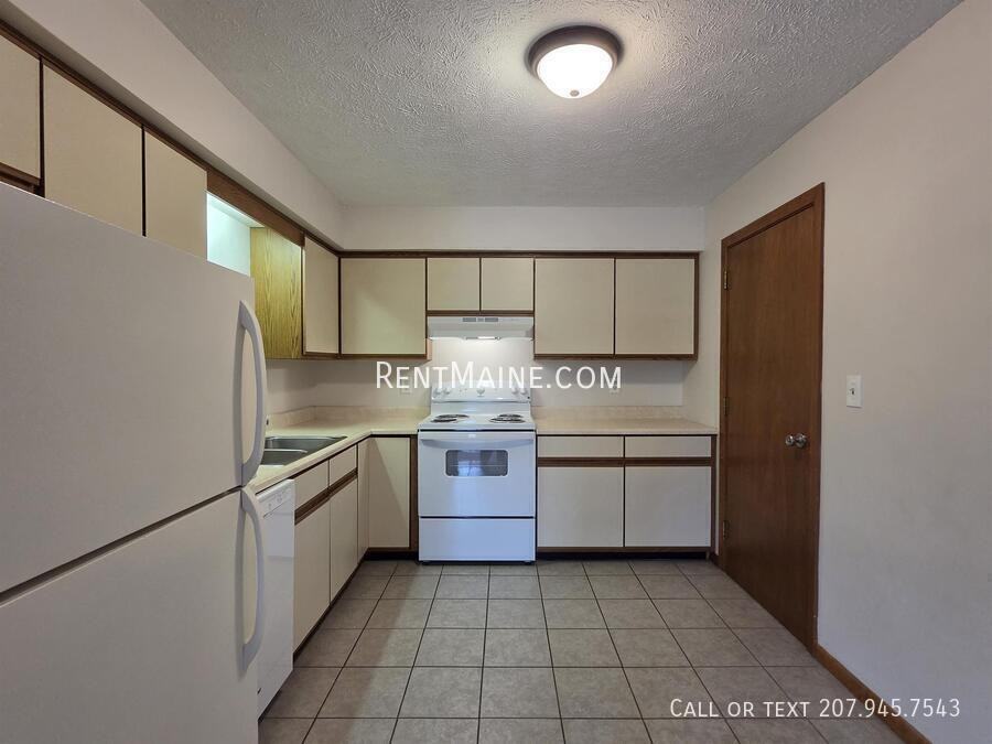 4 Hartley St #7 - Photo 5 of 22