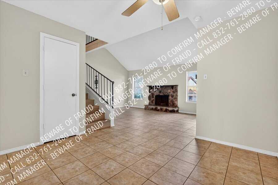 2031 Towngate Dr - Photo 3 of 25