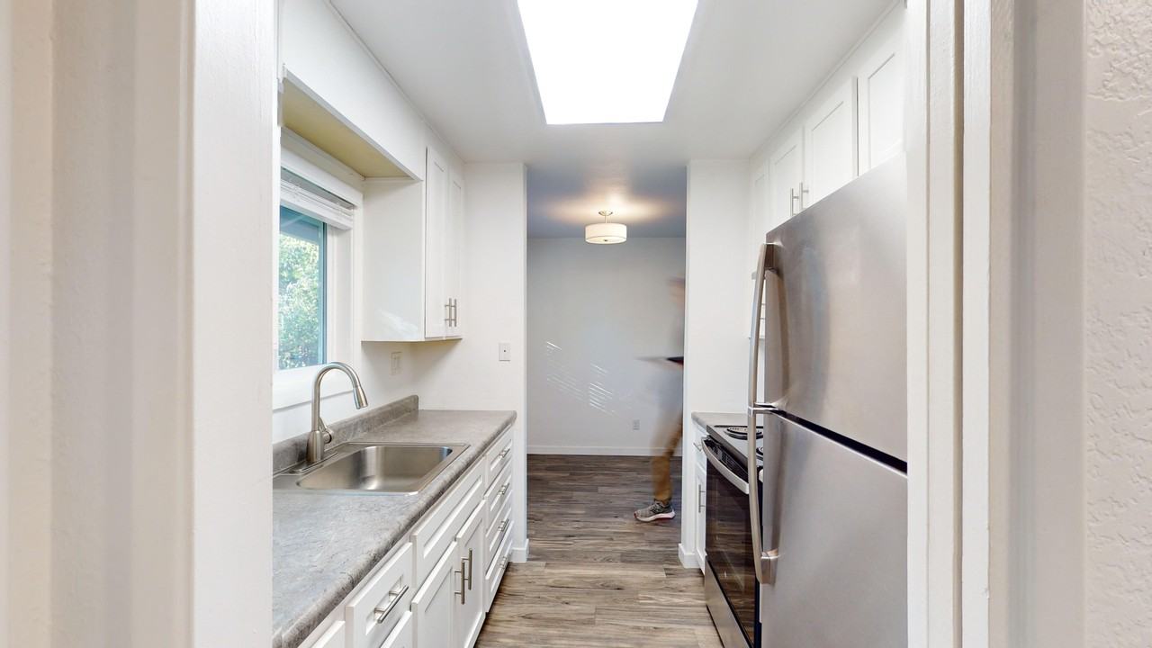 346 Robinson St #40 - Photo 2 of 22