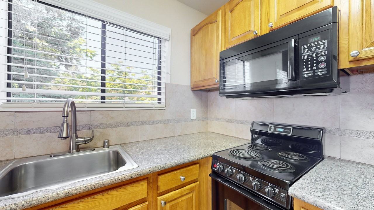 107 Marin St #10 - Photo 2 of 24