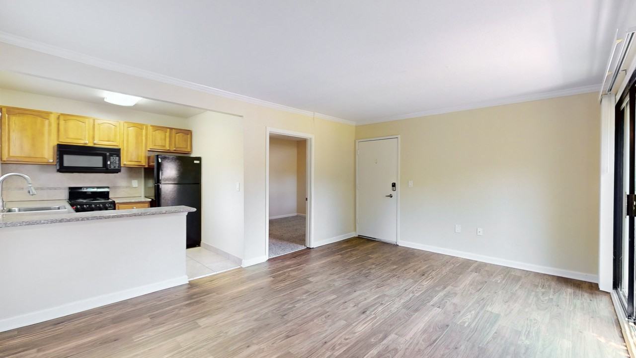 107 Marin St #10 - Photo 7 of 24