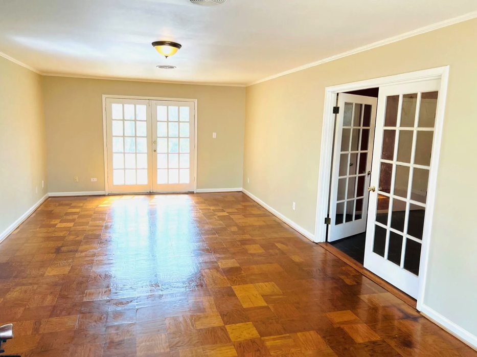 3120 Guymar Rd - Photo 3 of 9