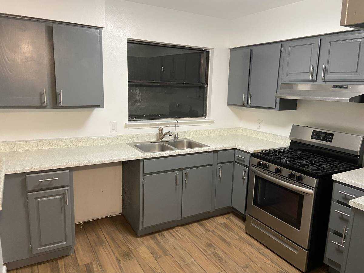 6208 Mountain Shadows Dr #NA - Photo 4 of 18