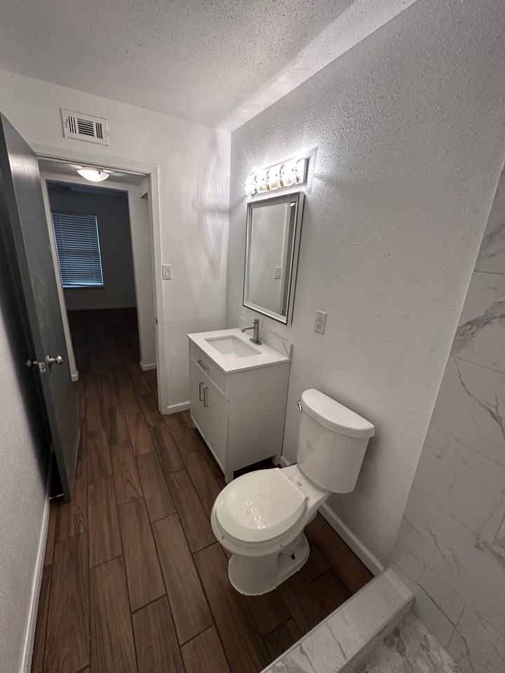 6208 Mountain Shadows Dr #NA - Photo 7 of 18