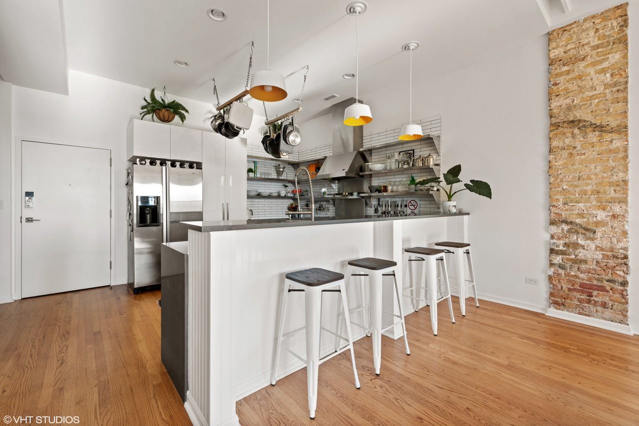 1432 W Erie St #3F - Photo 6 of 25