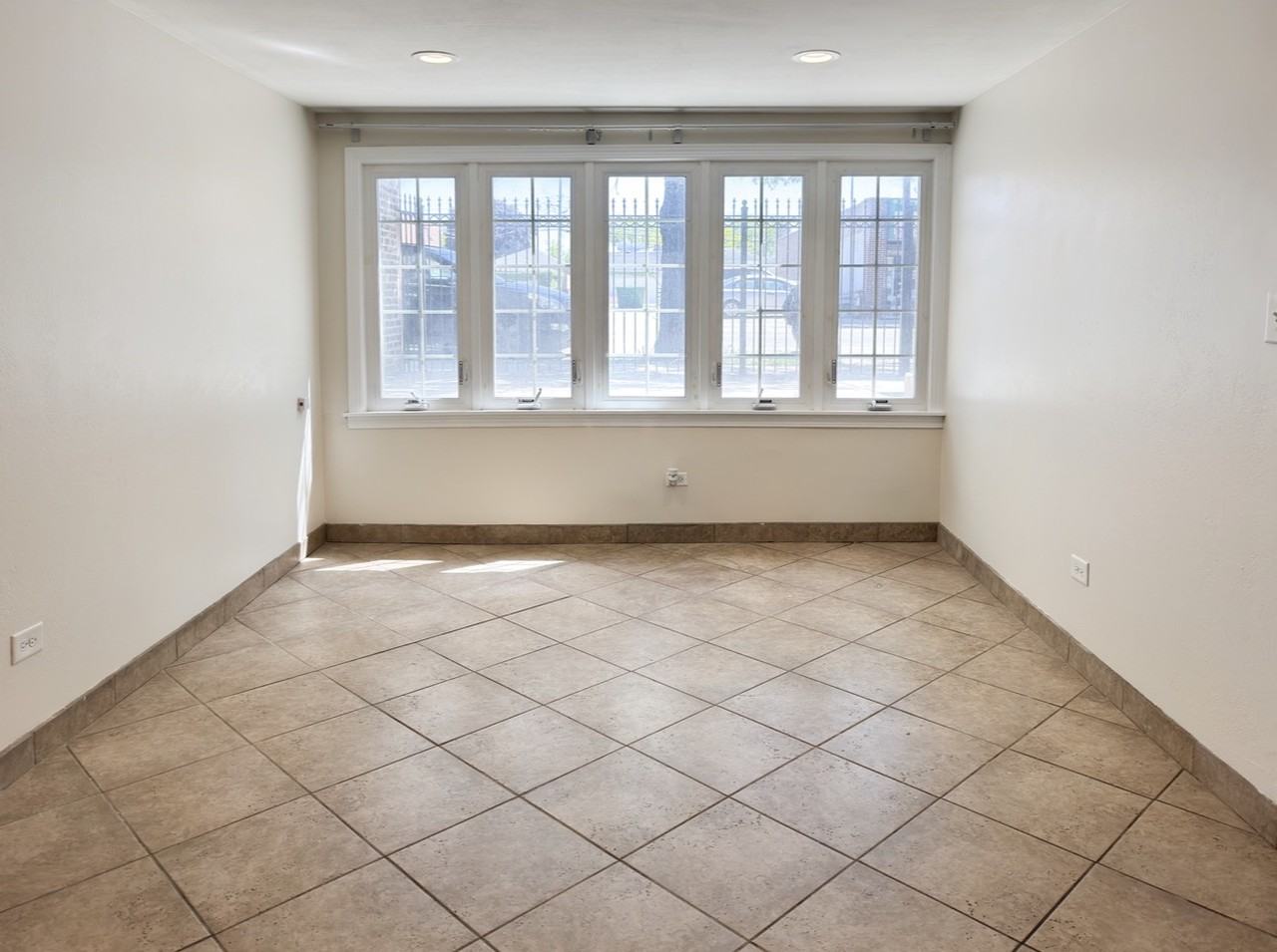 5720 W 63rd St #G - Photo 2 of 11