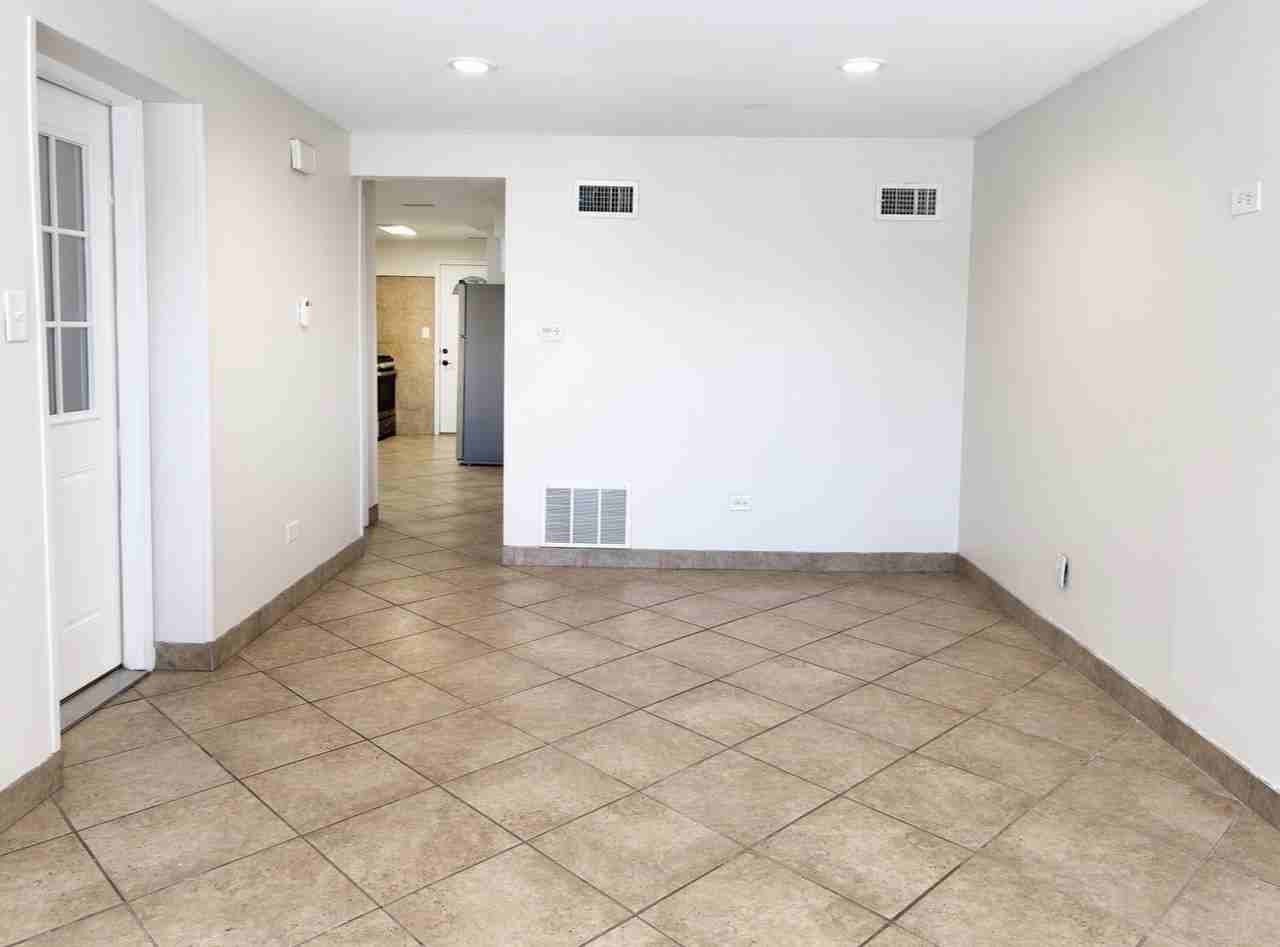 5720 W 63rd St #G - Photo 3 of 11