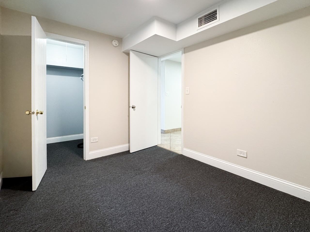 5720 W 63rd St #G - Photo 7 of 11