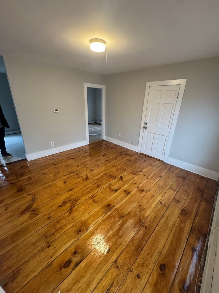 10 Huntington Ave - Photo 2 of 8