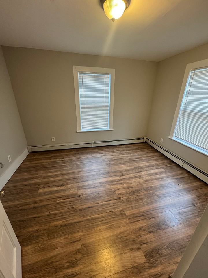 10 Huntington Ave - Photo 3 of 8