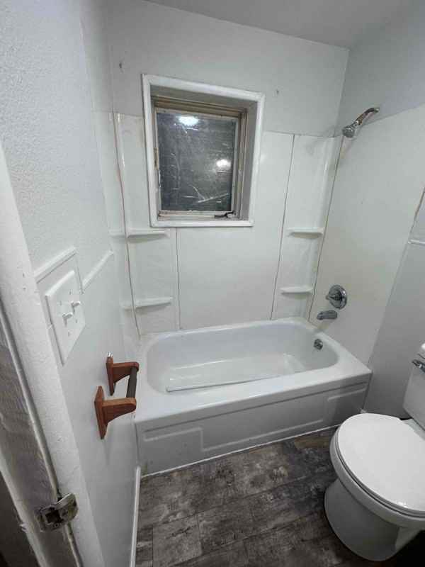 632 11th Ave #1A - Photo 2 of 9