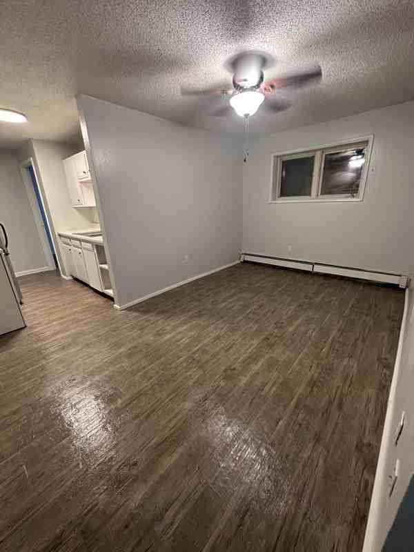 632 11th Ave #1A - Photo 5 of 9
