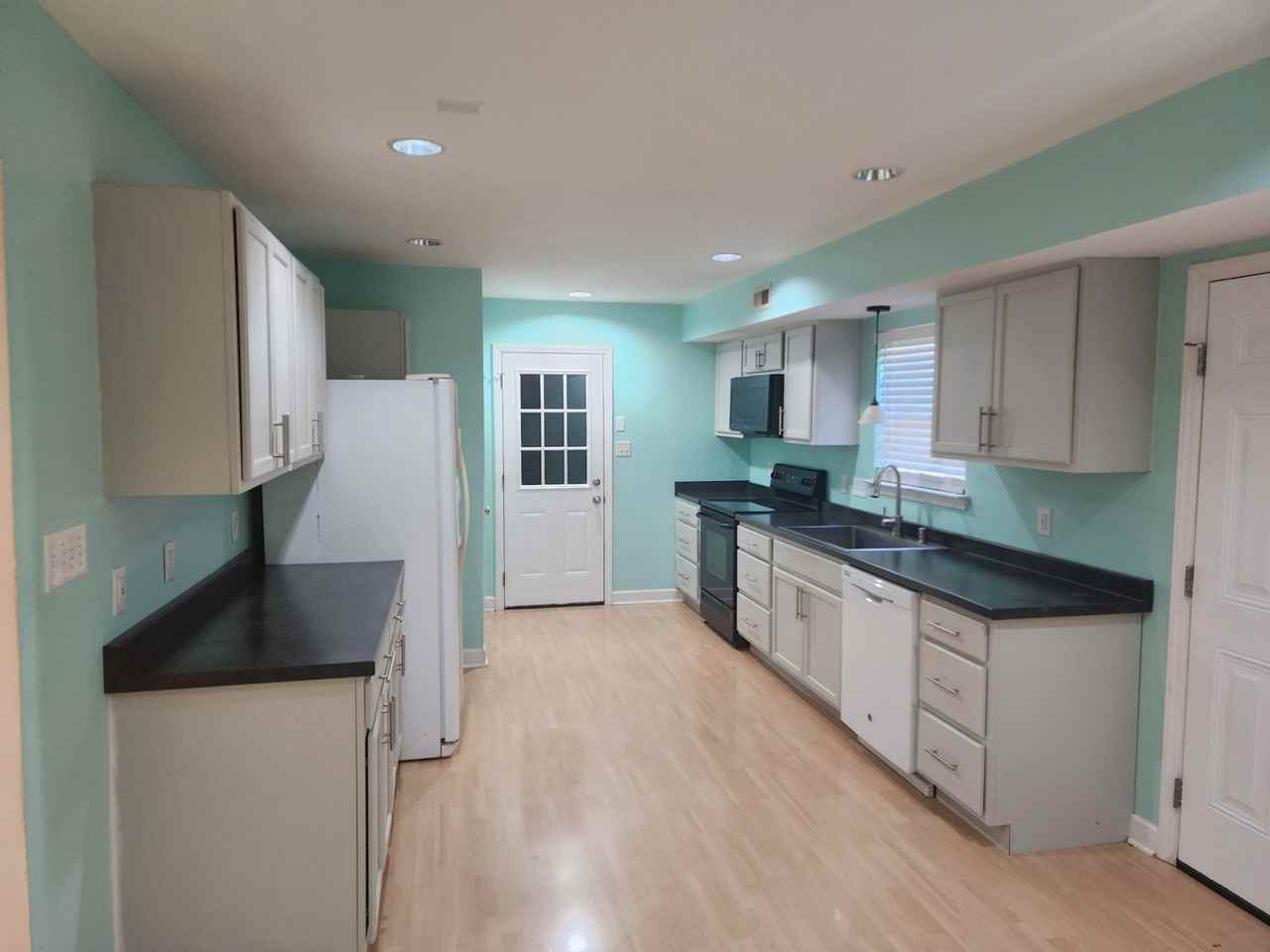 4227 Painted Trillium Ct - Photo 3 of 11