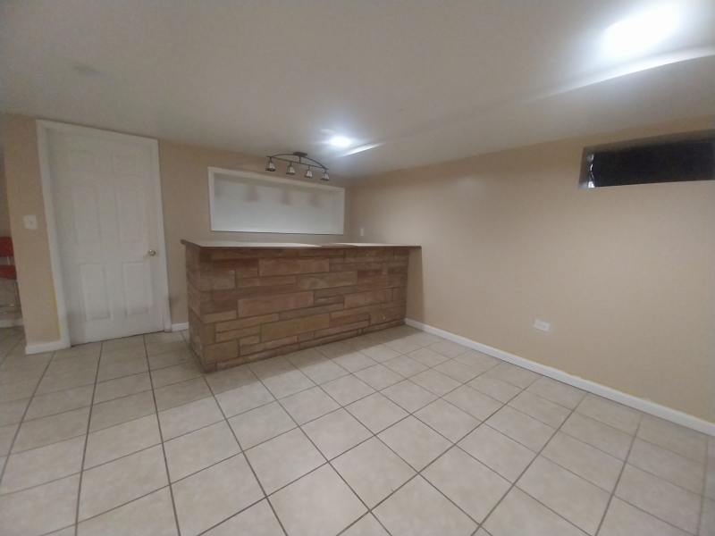 8025 S Wentworth Ave - Photo 6 of 8