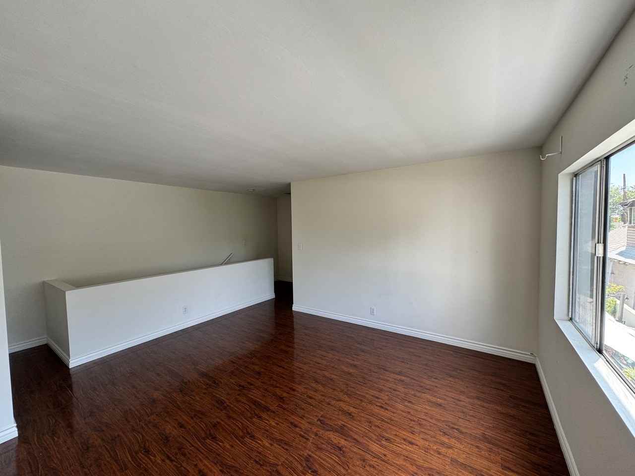 293 N Hill Ave #3 - Photo 3 of 8