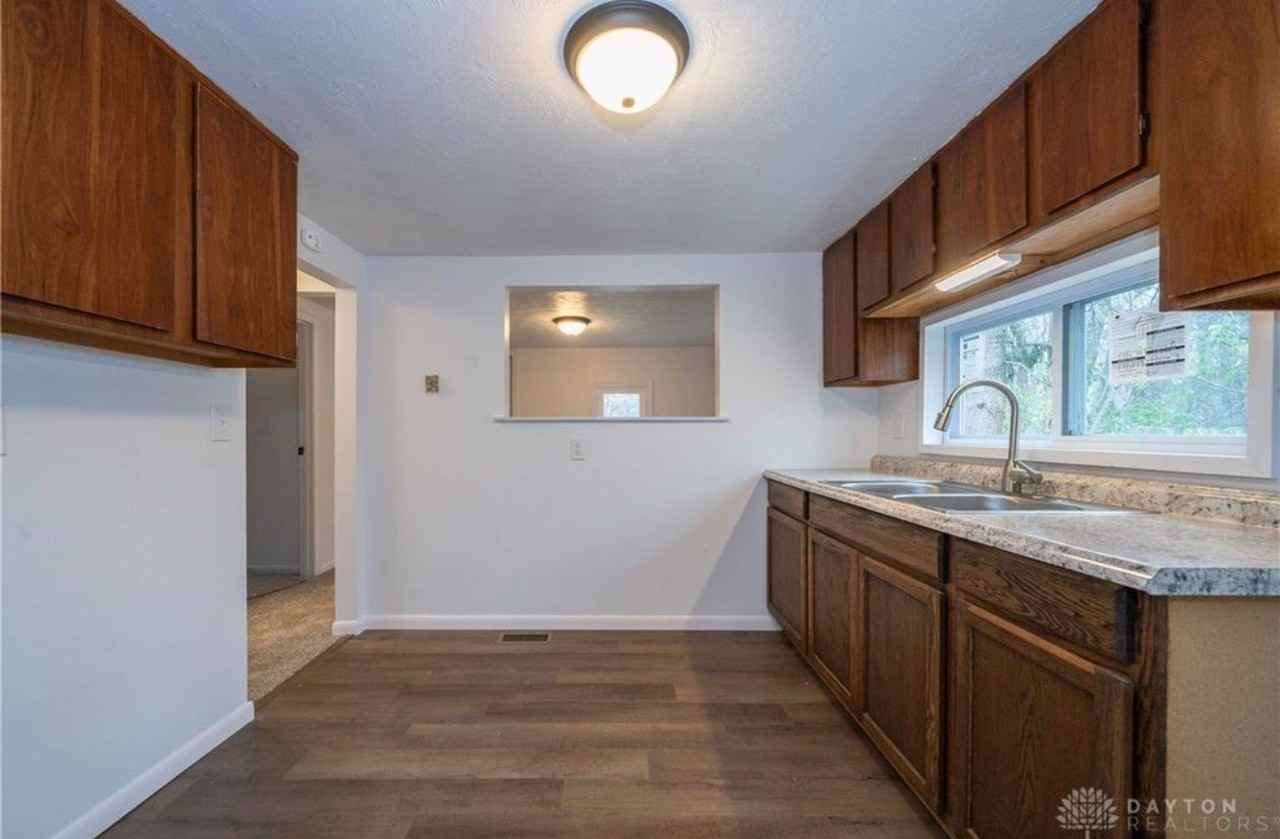 8504 Meeker Rd - Photo 3 of 5
