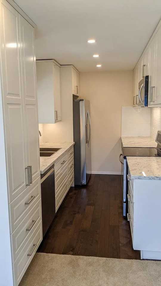 435 S Pastoria Ave - Photo 3 of 15