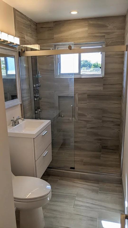 435 S Pastoria Ave - Photo 4 of 15
