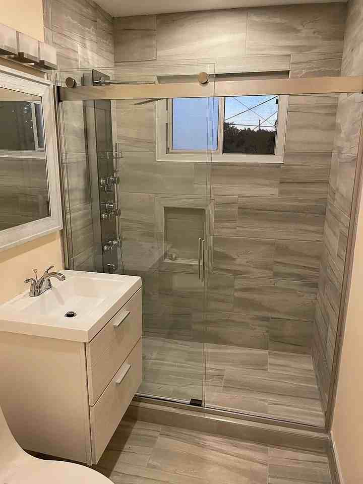 435 S Pastoria Ave - Photo 5 of 15