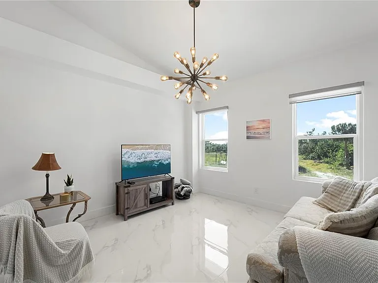 200 Gardens Edge Dr #222 - Photo 4 of 20