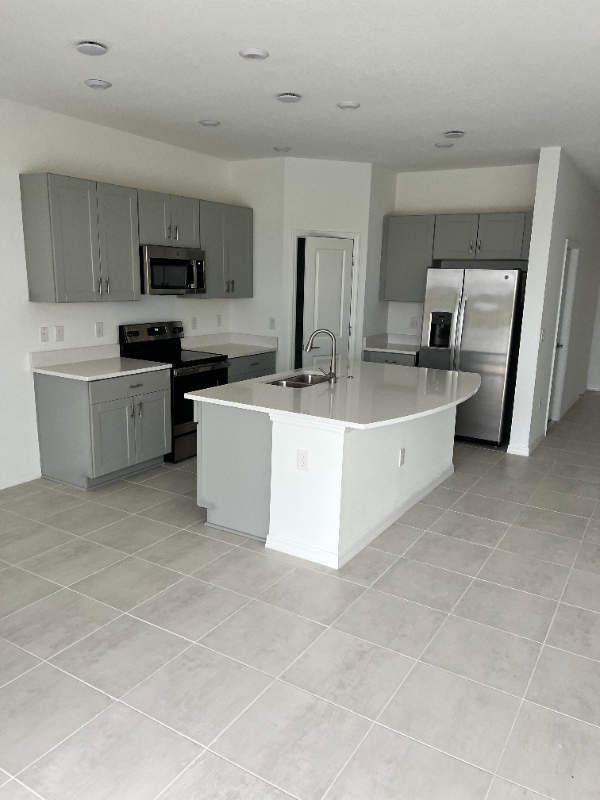 8640 Lunar Skye St - Photo 2 of 15