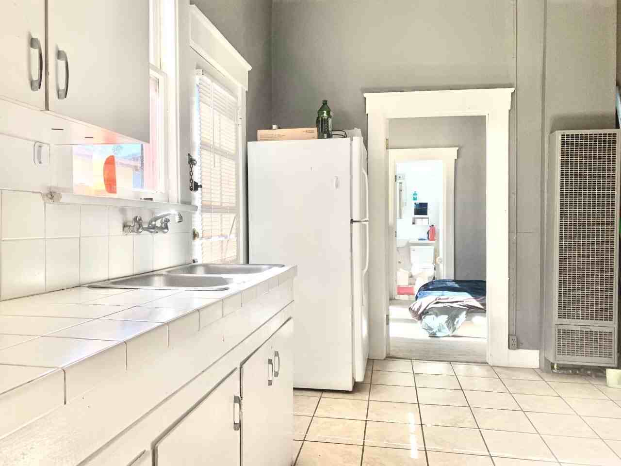 725 East 5th Street - Photo 3 of 10