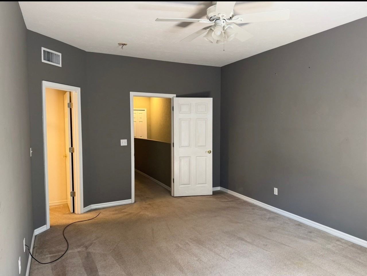 5047 Nw 1st Pl - Photo 4 of 21