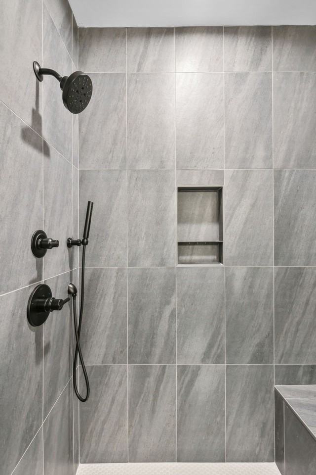 6124 Robertson Ave #5 - Photo 5 of 8