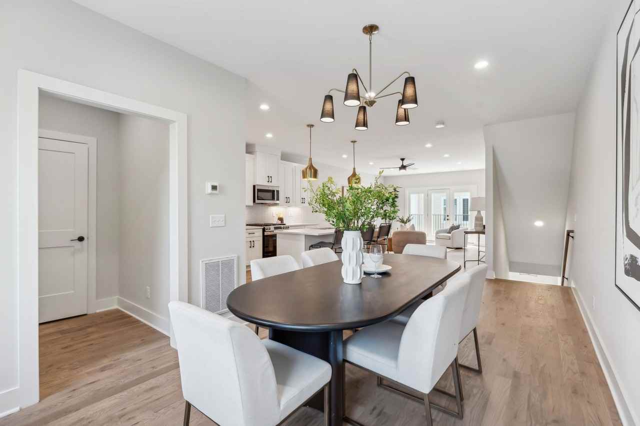 6124 Robertson Ave #5 - Photo 7 of 8