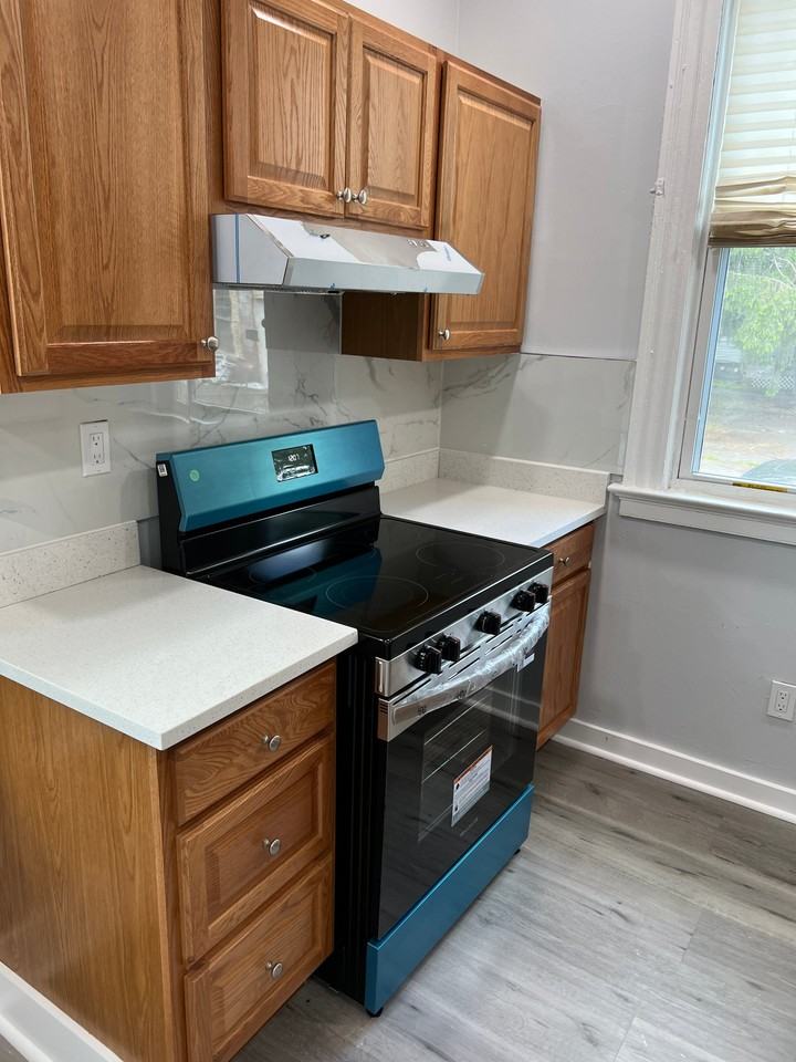 220 Sherman Ave #1 - Photo 2 of 19