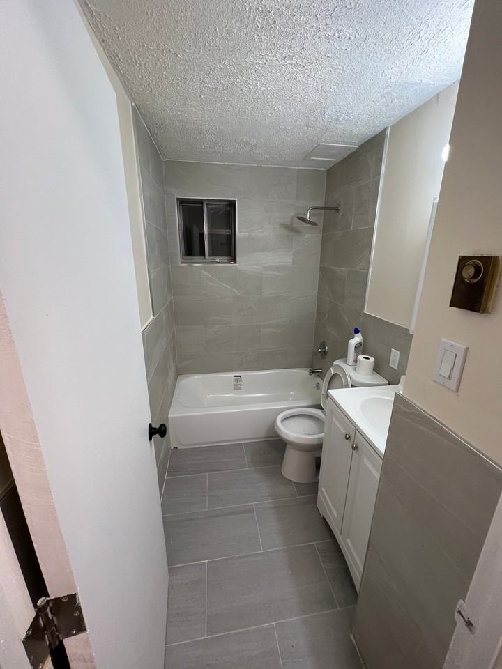 299 Park St #A2 - Photo 3 of 5