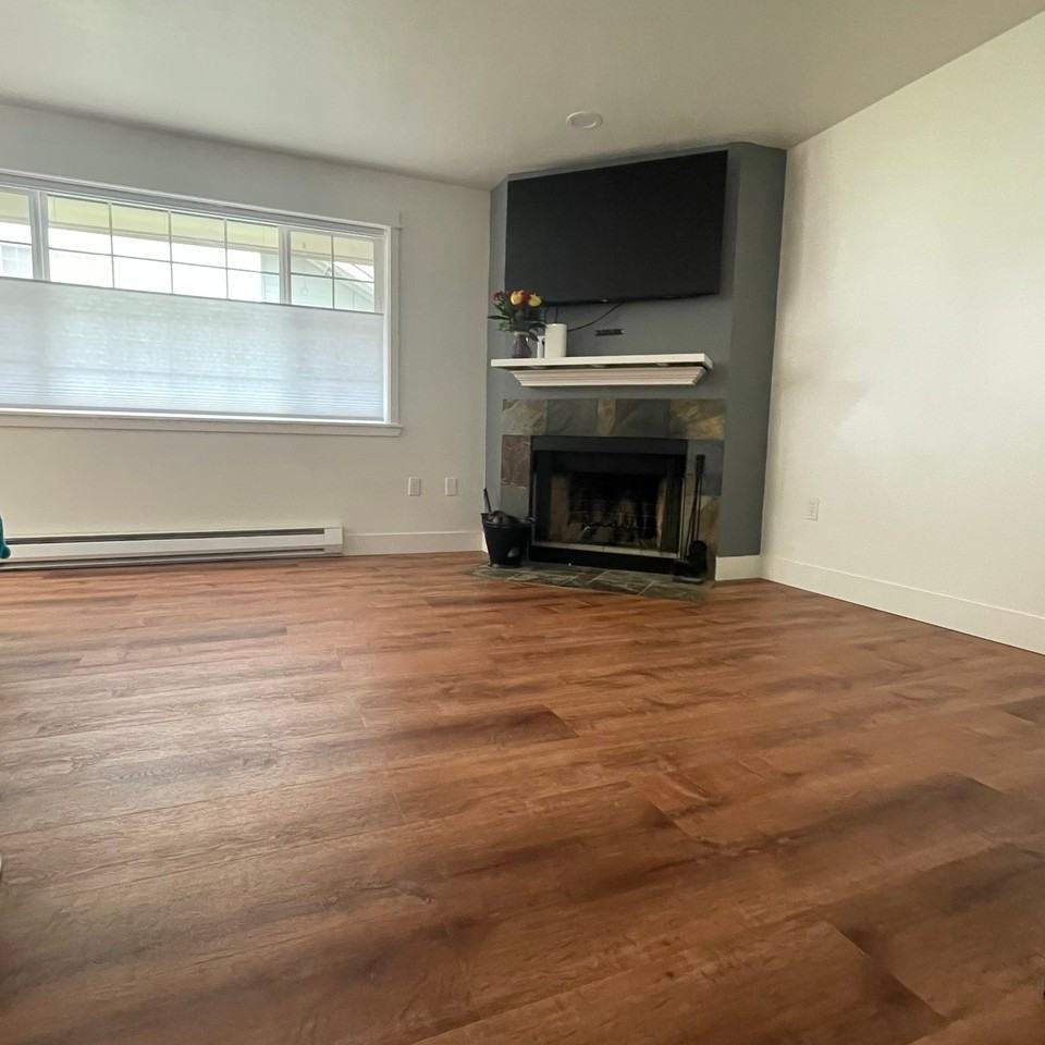755 5th Ave Nw #C103 - Photo 3 of 17