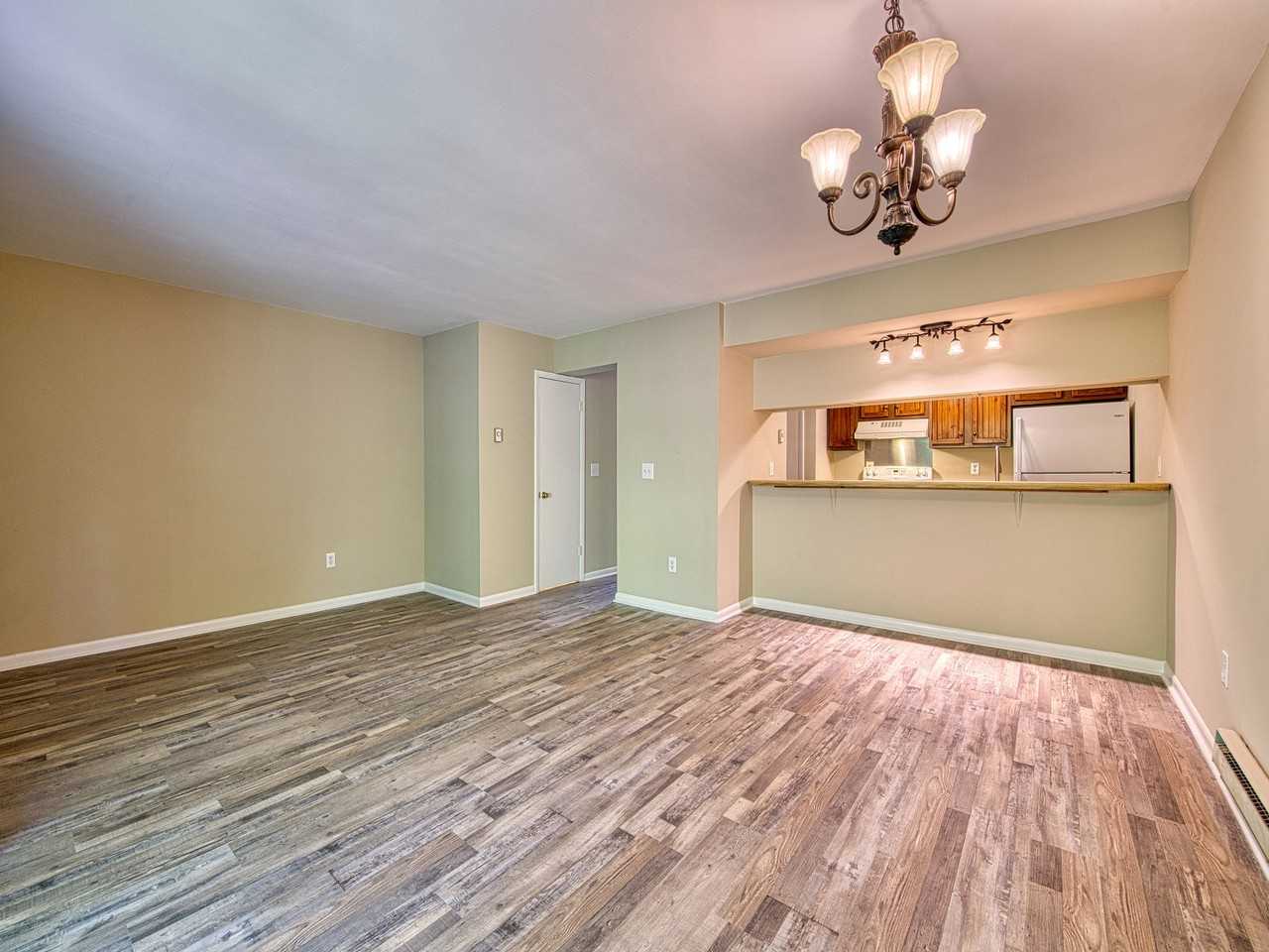 49 Riverside Villa Dr - Photo 4 of 15
